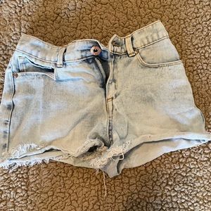 Jessica Simpson Size 10 cutoffs